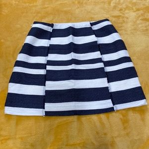 NWOT - gorgeous spring/summer skirt